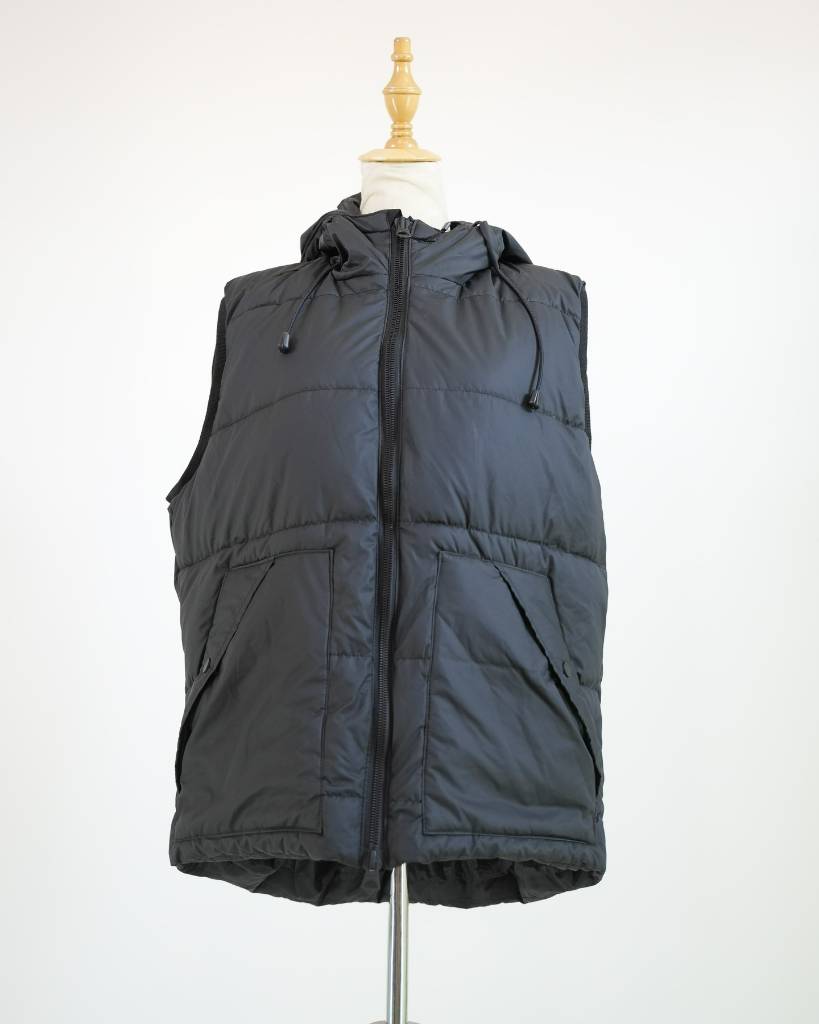 Plain Black ZARA MAN Sleeveless Winter Half Jacket with Attached hoodie, IRB2JA006